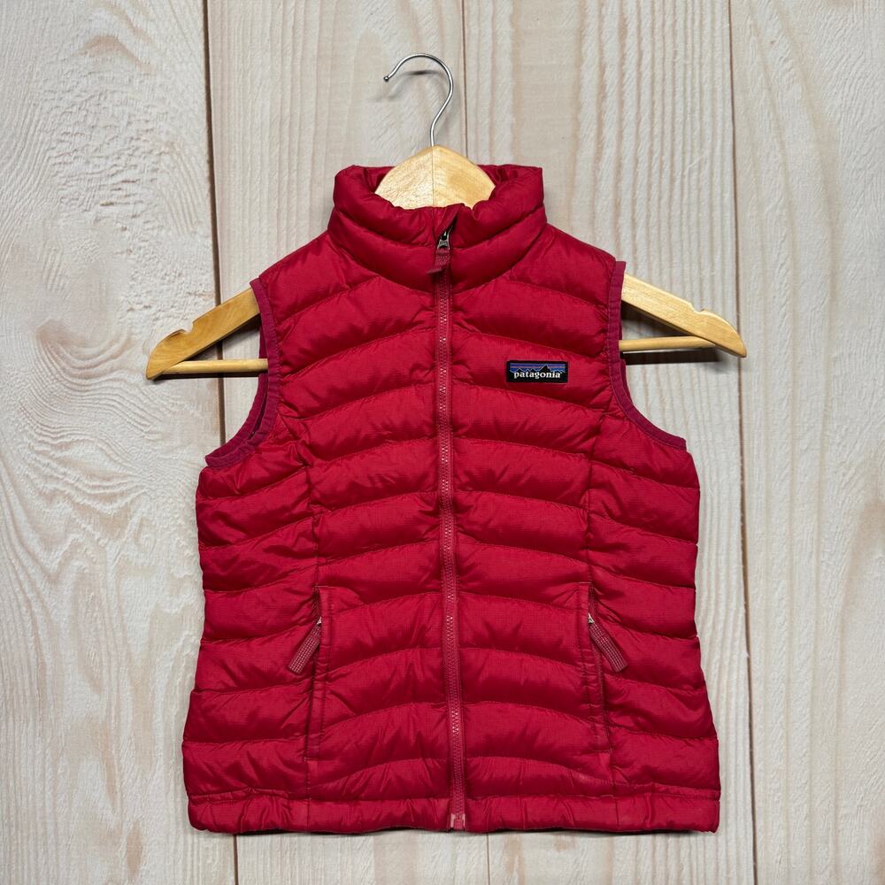 Patagonia Kids Duck Down 600-Fill Insulated Puffer Vest Size XS (5-6) Magenta
